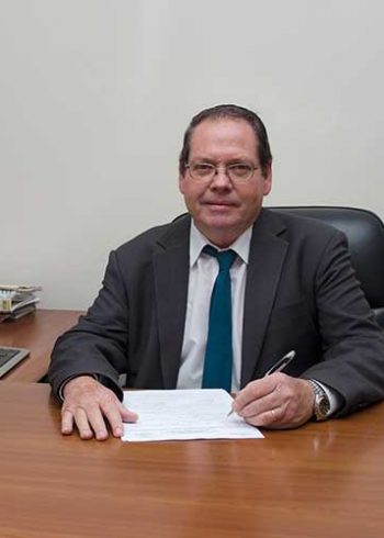 Raúl Nieves